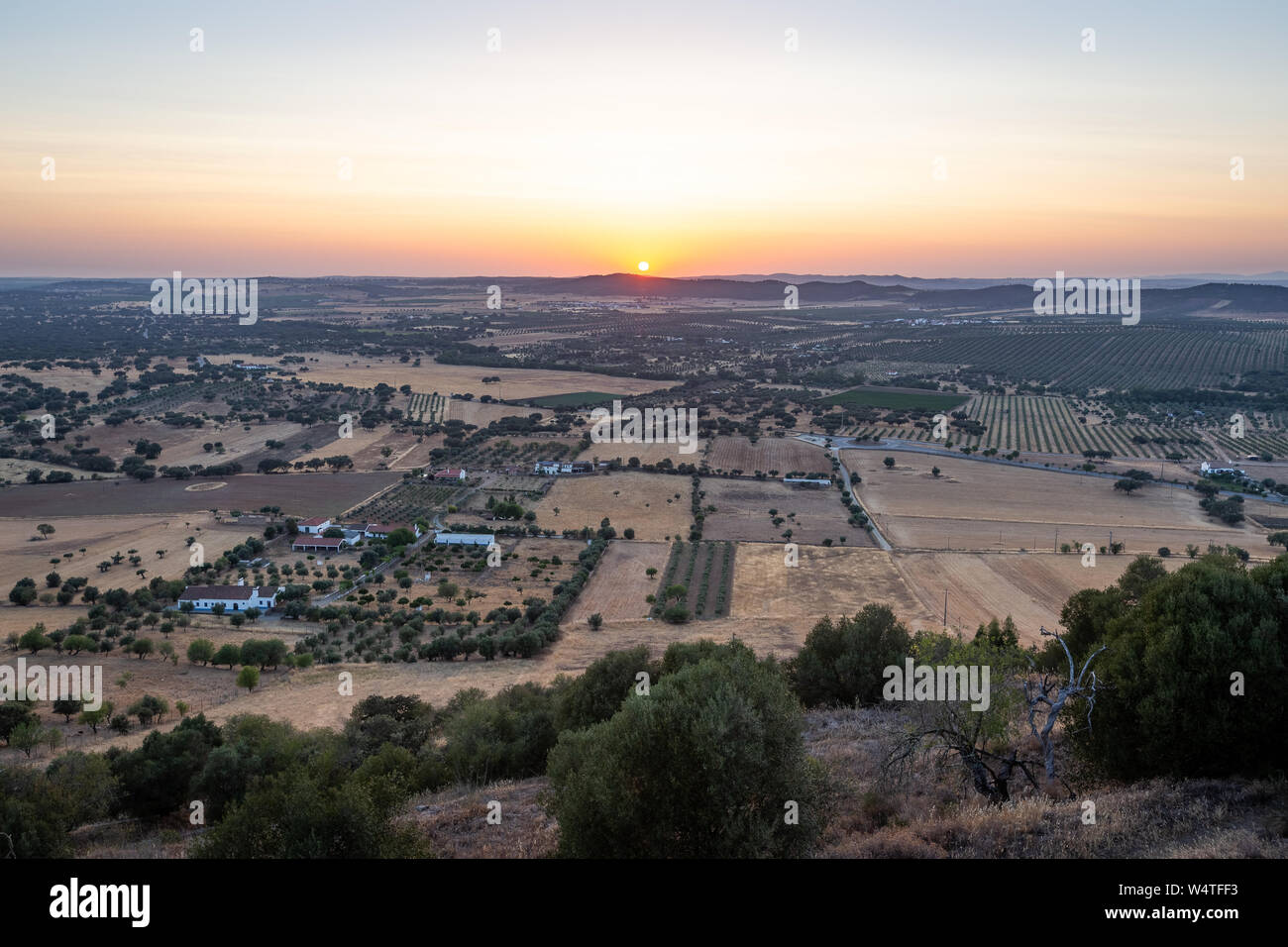 Vista tramonto su campi Monsaraz, Alqueva, Portogallo Foto Stock