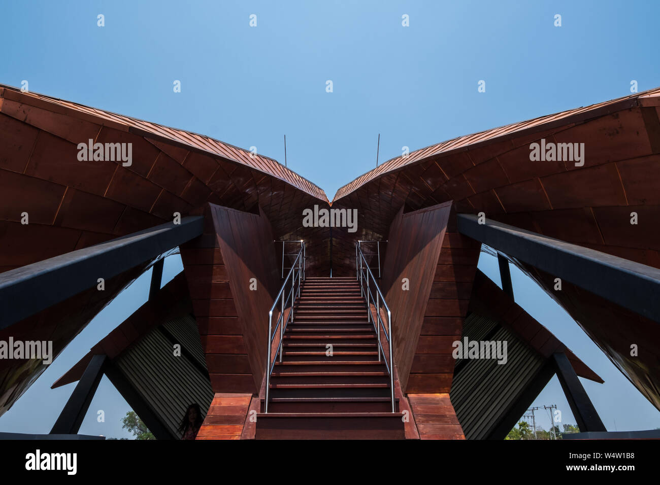 Nakhon Sawan, Tailandia - 12 Aprile 2019: Vista di Pasan, il memorial building per l'origine del Fiume Chao Phraya in Nakhon Sawan, Thailandia. Questo è t Foto Stock
