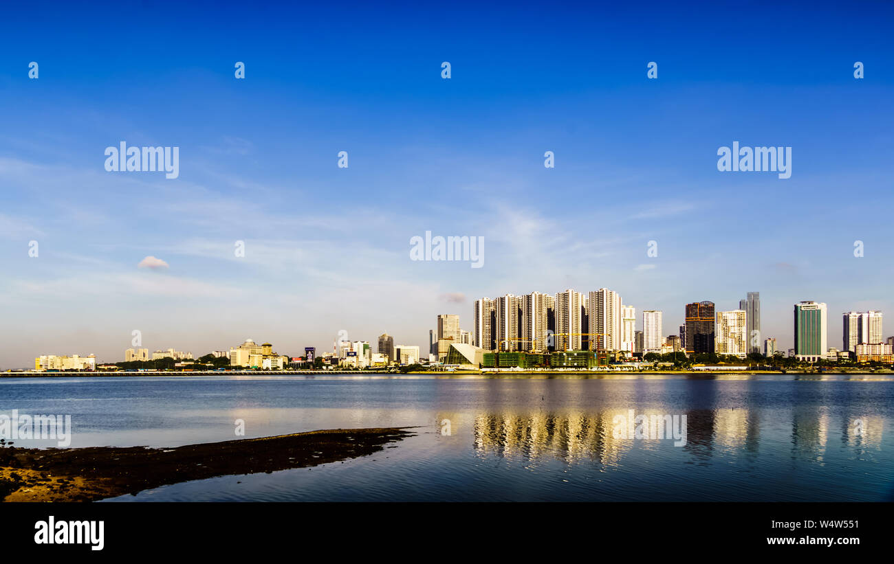 Singapore - Jan 12, 2019: Boschi Waterfront Park è un parco situato all'Admiralty Road a ovest di Singapore. Affacciato su Stretto di Johor. Foto Stock