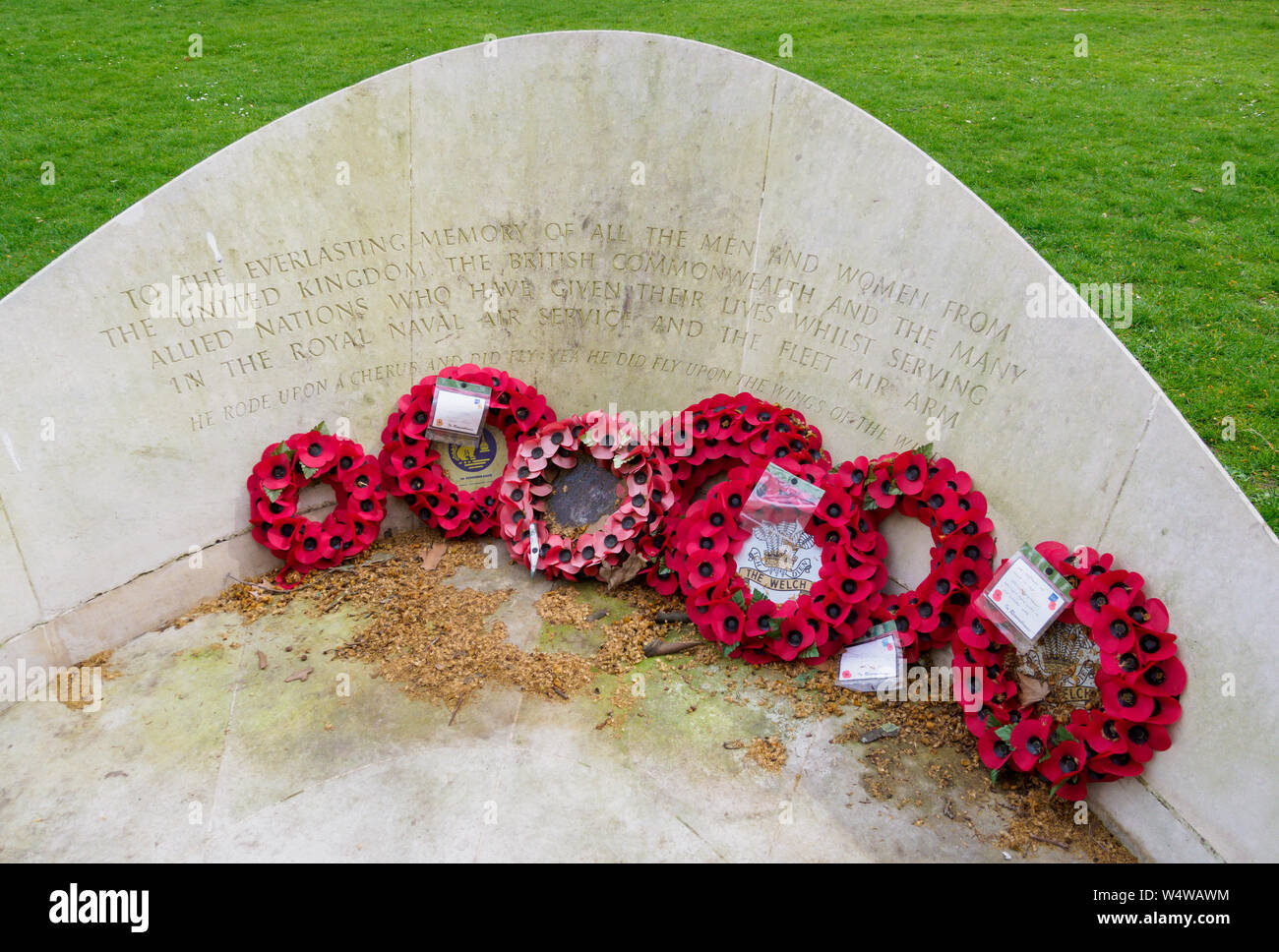 Fleet Air Arm Memorial (Daedalus), un memoriale di guerra per commemorare il servizio del Royal Naval Air Service e Fleet Air Arm Foto Stock