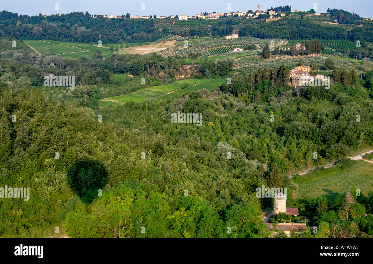 Giro in Mongolfiera sulla valle Toscana Foto Stock