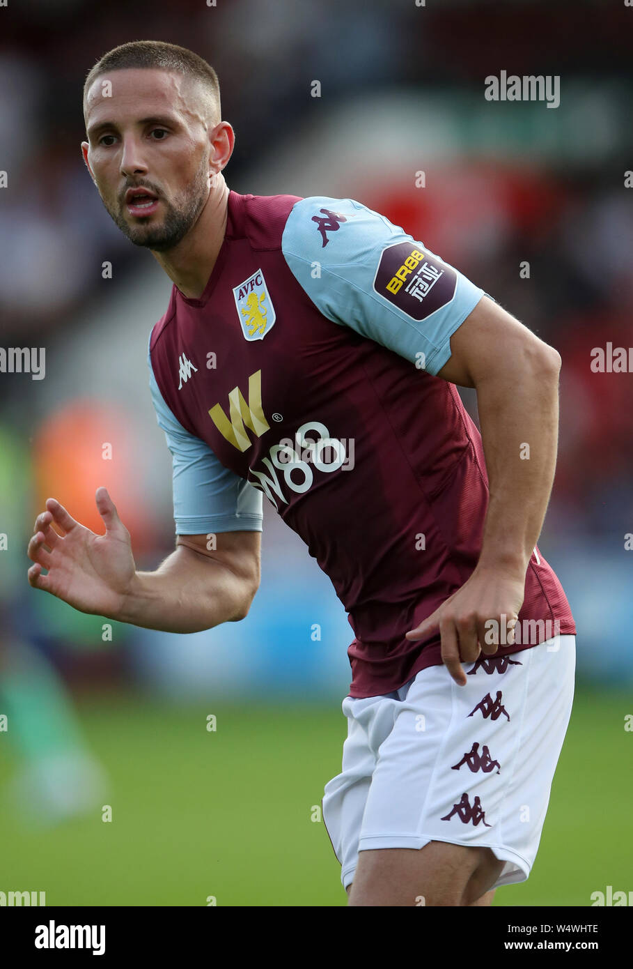 Aston Villa's Conor Hourihane durante la partita di amicizia pre-stagione al Banks's Stadium, Walsall. PREMERE ASSOCIAZIONE foto. Data immagine: Mercoledì 24 luglio 2019. Guarda la storia di calcio della PA Walsall. Il credito fotografico dovrebbe essere: Nick Potts/PA Wire. RESTRIZIONI: Nessun utilizzo con audio, video, dati, elenchi di apparecchi, logo di club/campionato o servizi "live" non autorizzati. L'uso in-match online è limitato a 120 immagini, senza emulazione video. Nessun utilizzo nelle scommesse, nei giochi o nelle pubblicazioni di singoli club/campionati/giocatori. Foto Stock
