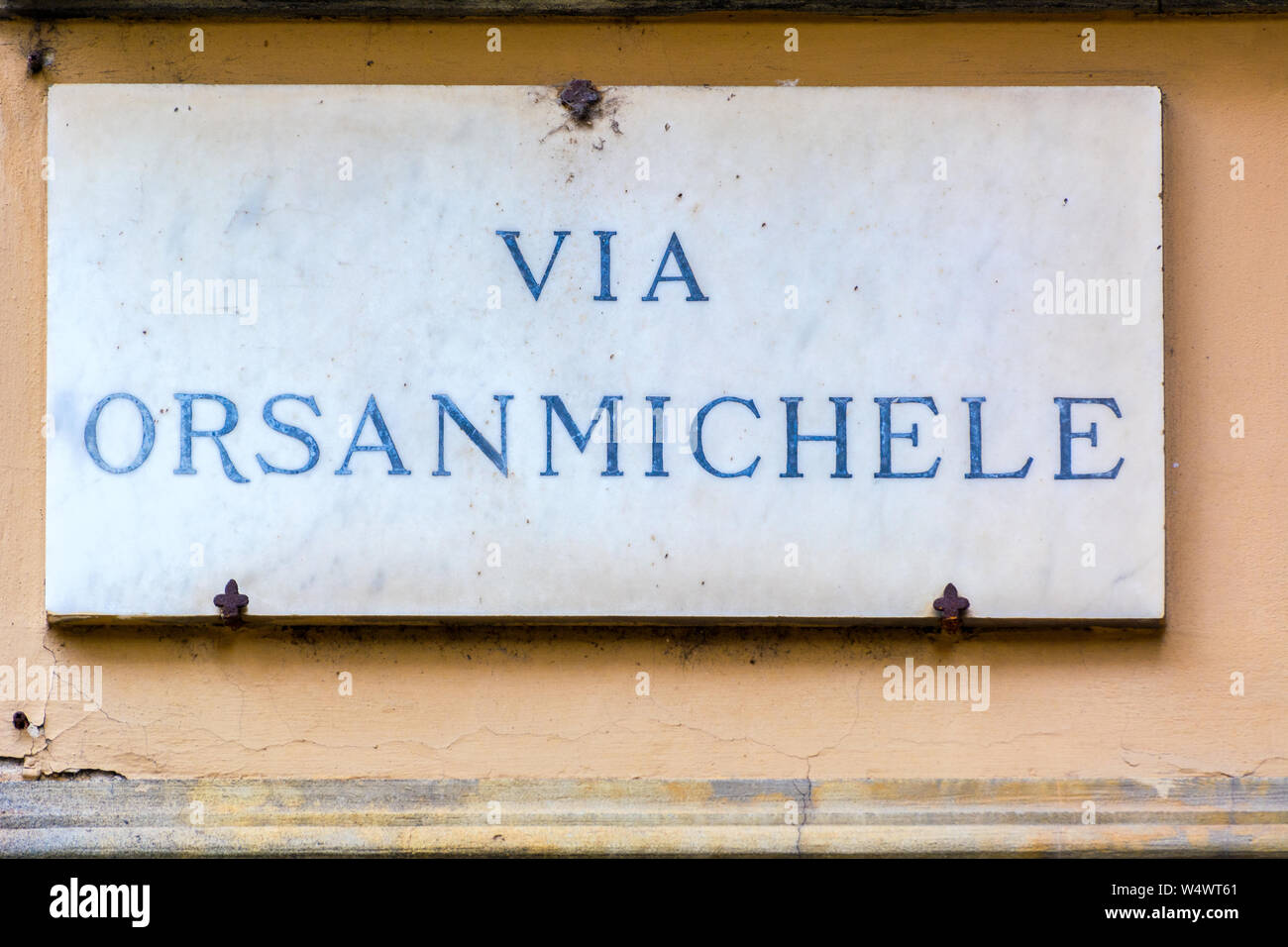 Firenze, Italia - 11 Maggio 2019: Via Orsanmichele strada segno sulla parete a Firenze, Italia Foto Stock