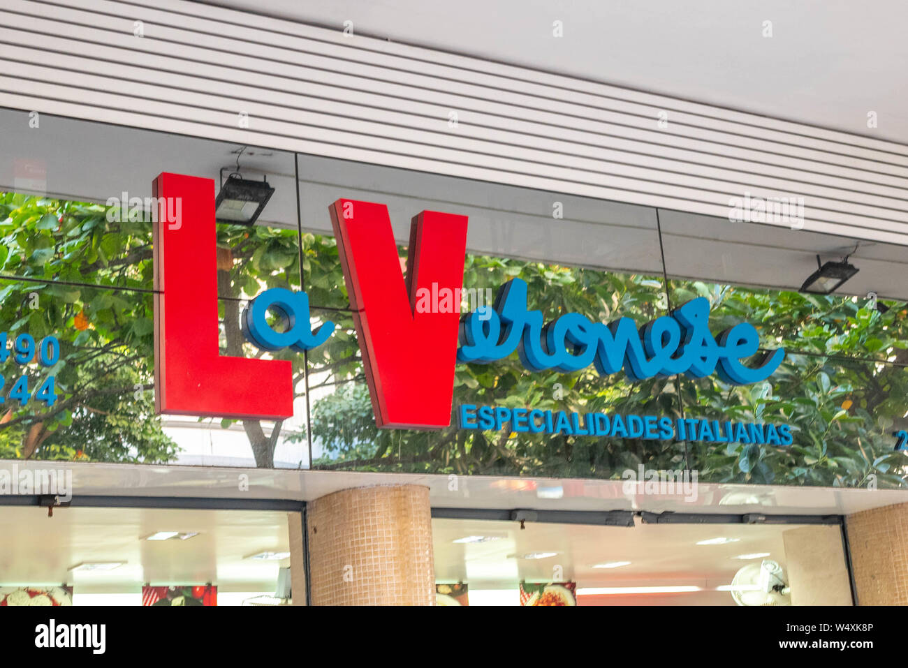 Rio de Janeiro, Brasile - 25 luglio 20129: la parte anteriore del negozio La Veronese, tradizionale ristorante la consegna di cibo italiano e la pasta a Ipanema. Foto Stock
