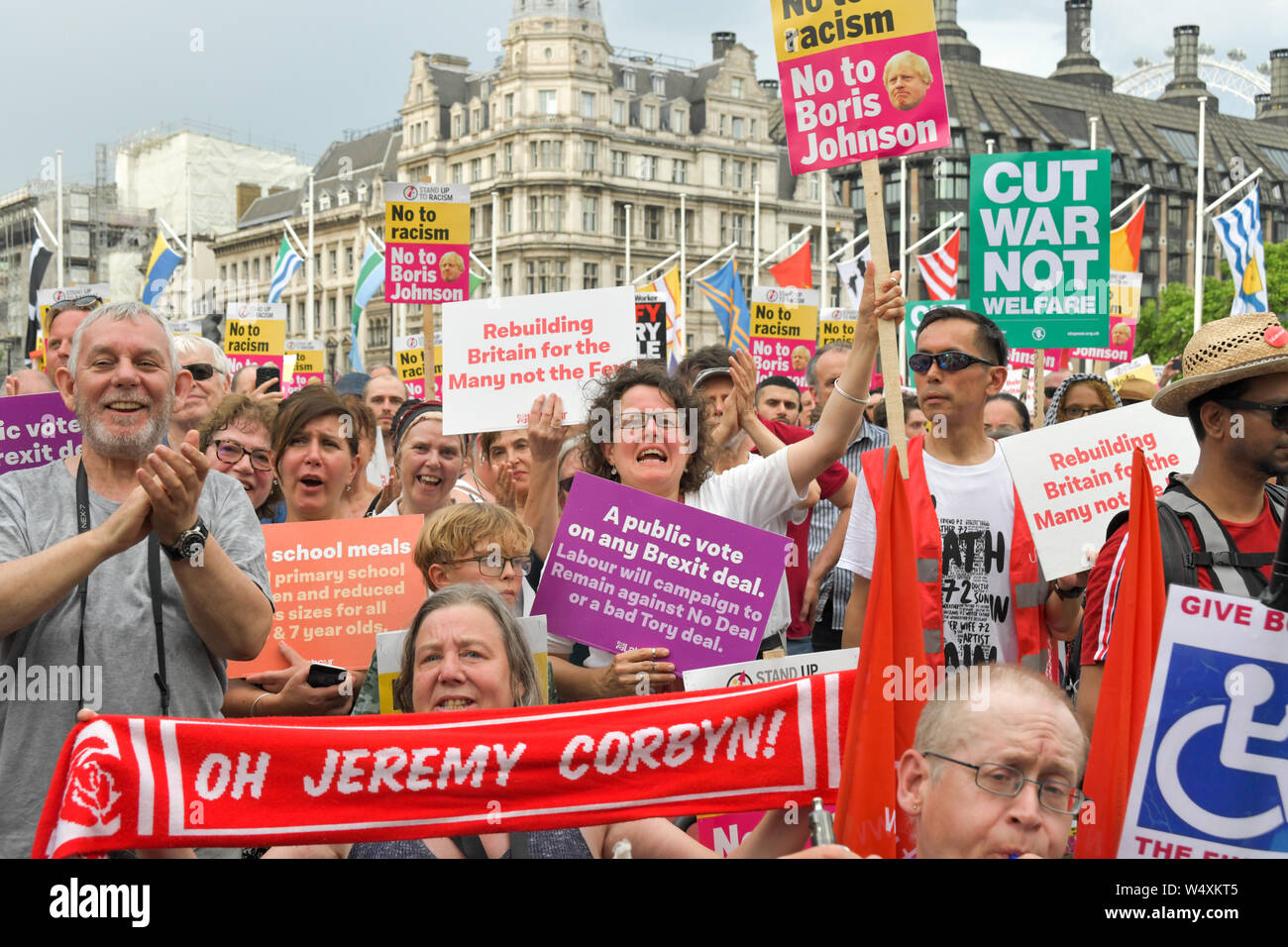 Londra, Regno Unito. Il 25 luglio 2019. Centinaia di sostenitori JC frequentare Jeremy Corbyn e rally la domanda per un'elezione generale - Ora, London, Regno Unito in piazza del Parlamento, UK. Credito: Picture Capital/Alamy Live News Foto Stock