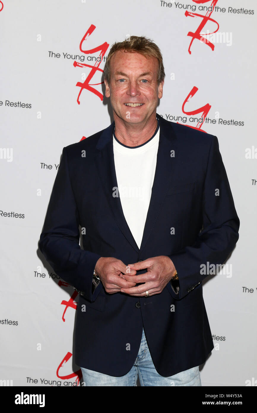 Il giovane e l'agitato Fan Club pranzo presso il Marriott Burbank Convention Center in Giugno 23, 2019 a Burbank, CA dotata di: Doug Davidson dove: di Burbank, California, Stati Uniti quando: 23 giu 2019 Credit: Nicky Nelson/WENN.com Foto Stock