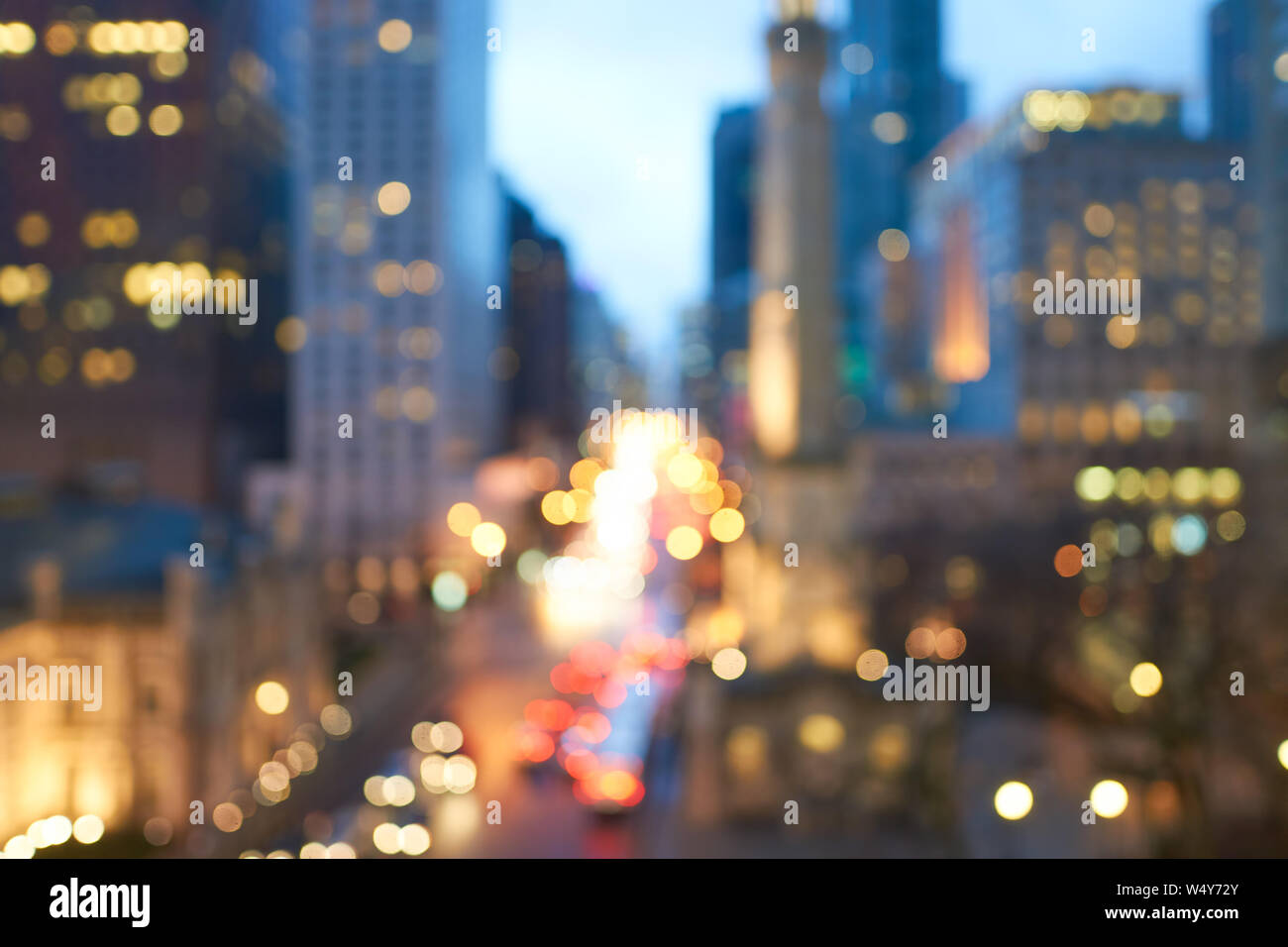 Defocalizzata colpo di Chicago di notte. Foto Stock