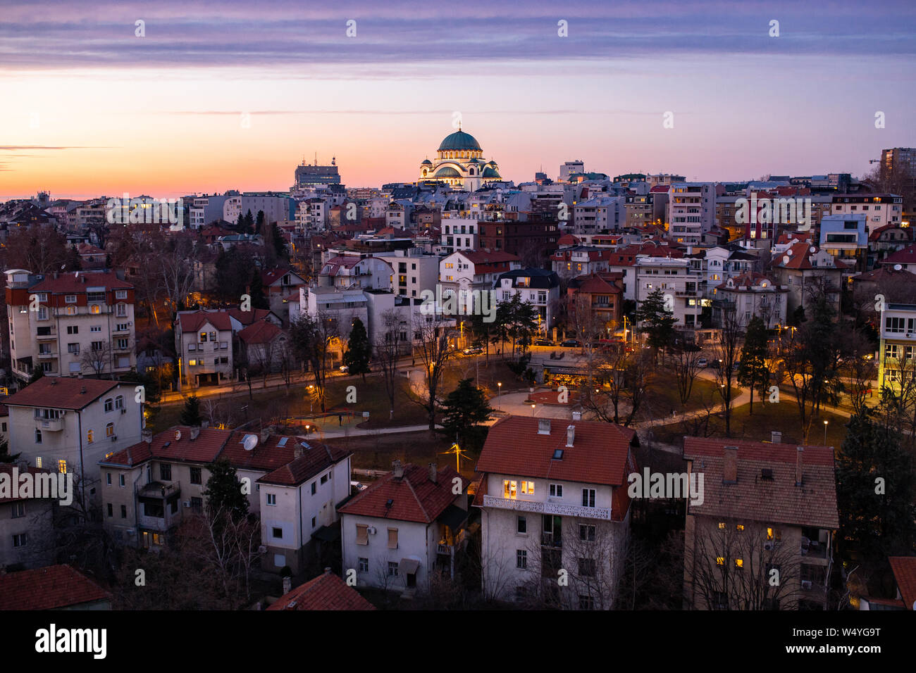 Il panorama di Belgrado e il tempio della Sacra salva ( Svetog Save) Foto Stock