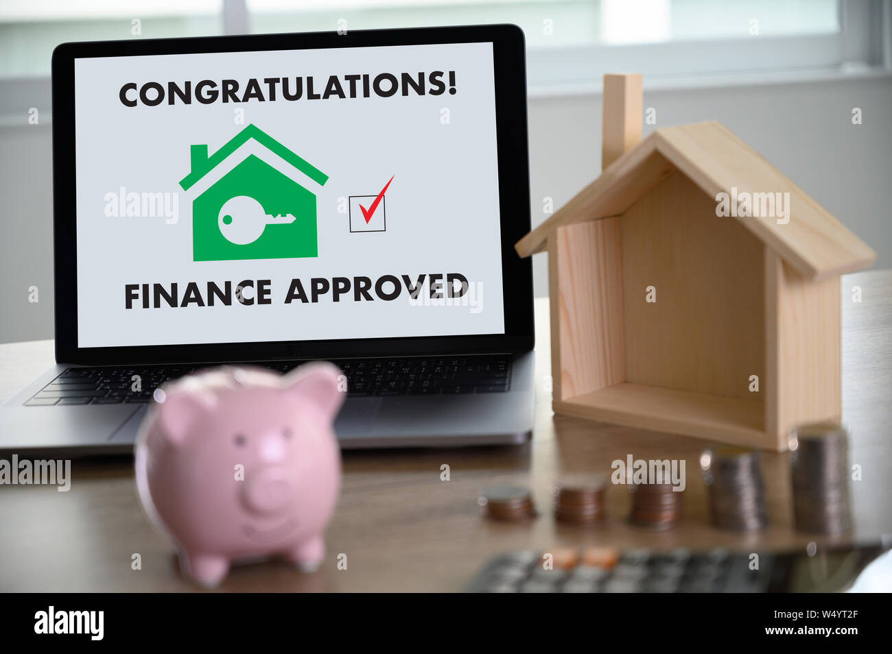 Mutuo riconoscimento su telefono cellulare in una casa del modulo del contratto approvato con casa di proprietà Foto Stock