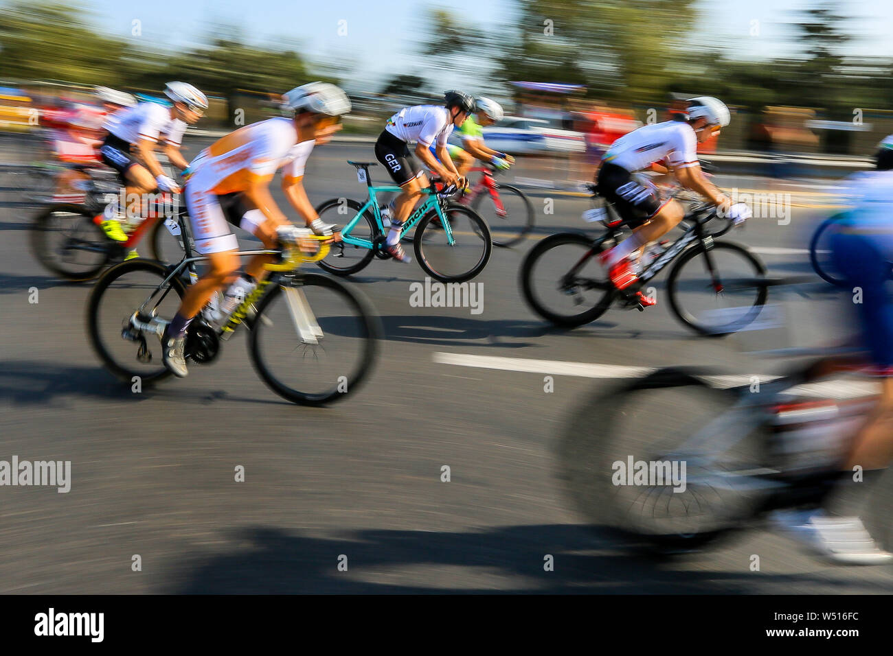 Baku in Azerbaijan. Xxv Luglio, 2019. Uomo di corsa su strada a 75 km durante il giorno 5 dell'EYOF 2019 - 15th European Youth Olympic Festival sulla luglio 25, 2019 a Baku, in Azerbaijan Credito: Aziz Karimov/Pacific Press/Alamy Live News Foto Stock