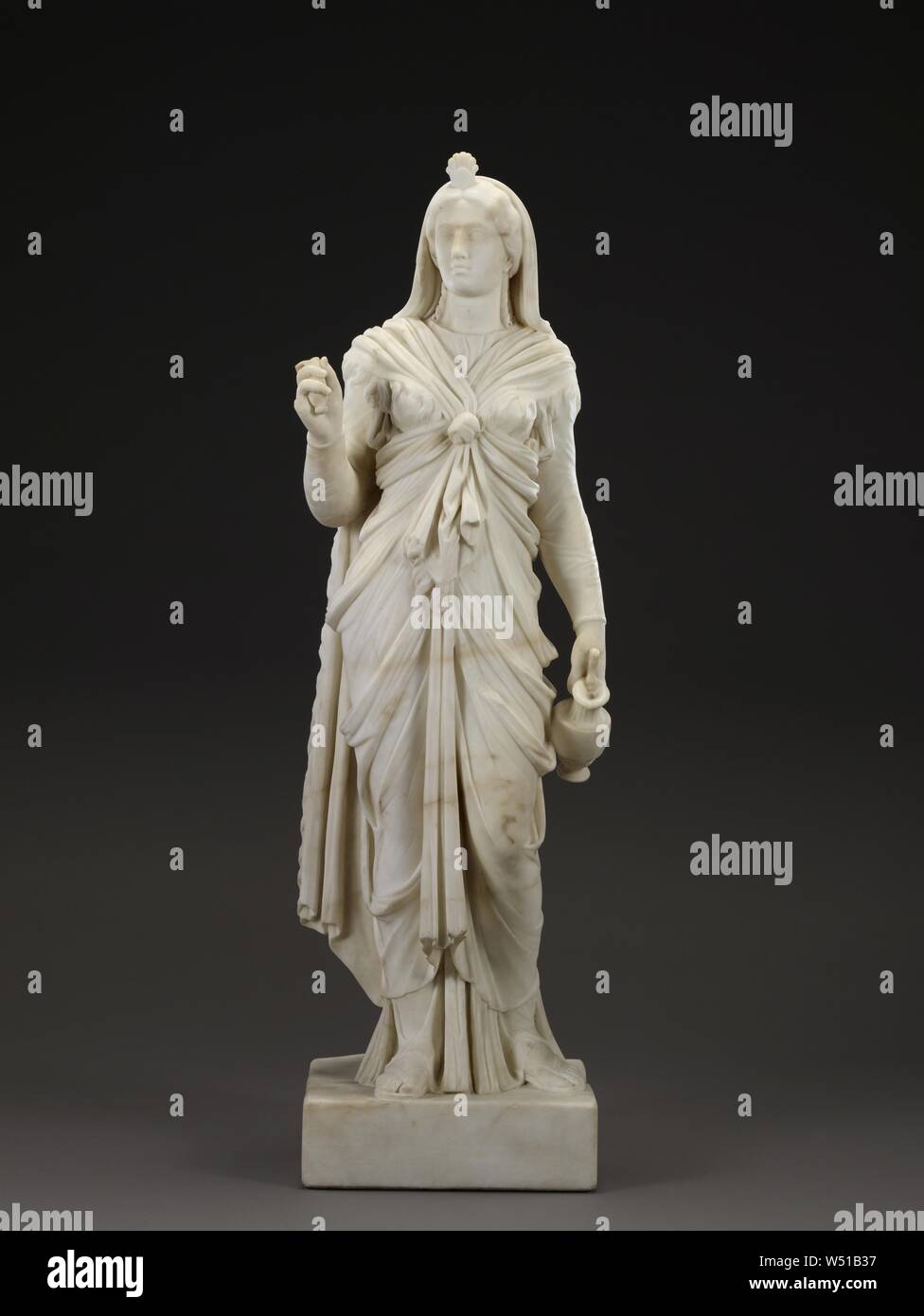 Isis (dopo l'antico), officina di Giuseppe Wilton (inglese, 1722 - 1803), in Inghilterra, in 1762, marmo, 74,9 cm, 28.5766 kg (29 1/2 in., 63 lb Foto Stock