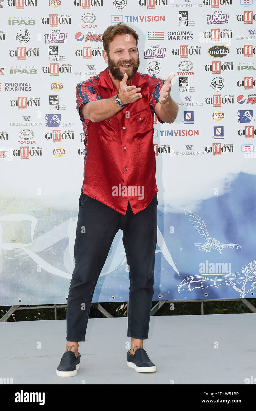 L'Italia, Giffoni Valle Piana, 25 luglio, 2019 : Alessandro Borghi assiste il photocall al Giffoni Film Festival Foto © Fabio Mazzarella/Sintesi/al Foto Stock