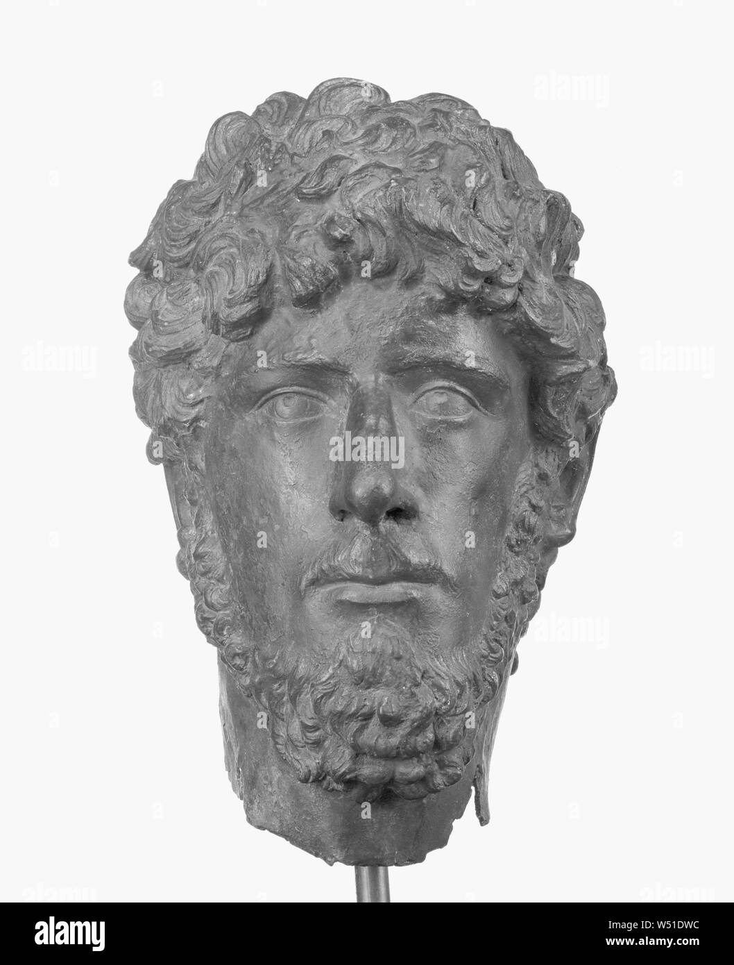 Ritratto di Lucius Verus, sconosciuto, 160 - 170, bronzo, 36 × 23 × 28 cm (14 3/16 x 9 1/16 × 11 in Foto Stock