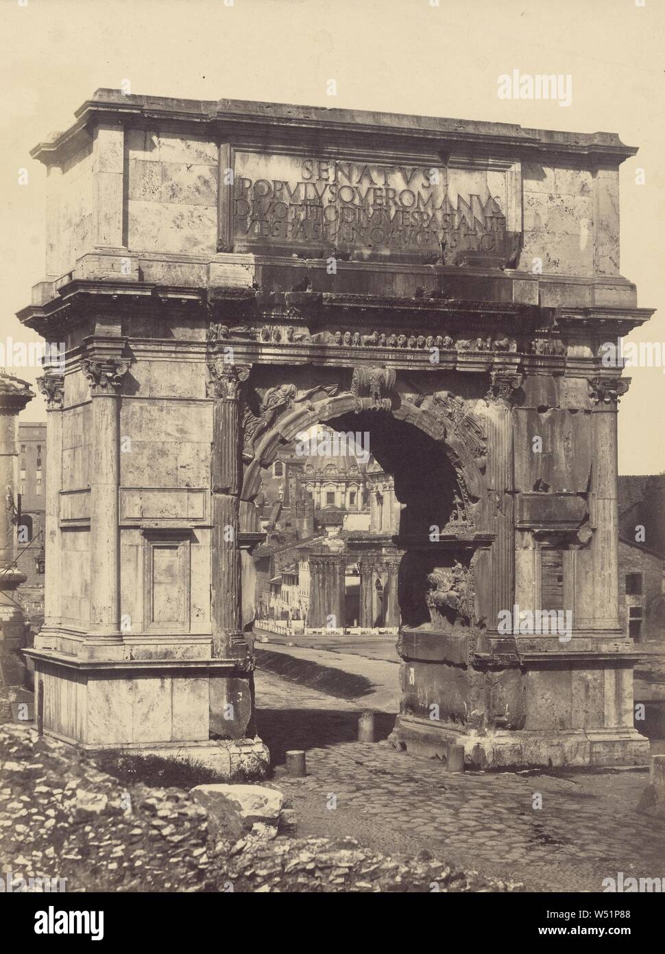 Arco di Tito, Robert Macpherson (scozzese, 1811 - 1872), Roma (Italia), circa 1855-1859, albume silver stampa, 36,7 × 27,5 cm (14 7/16 × 10 13/16 in Foto Stock