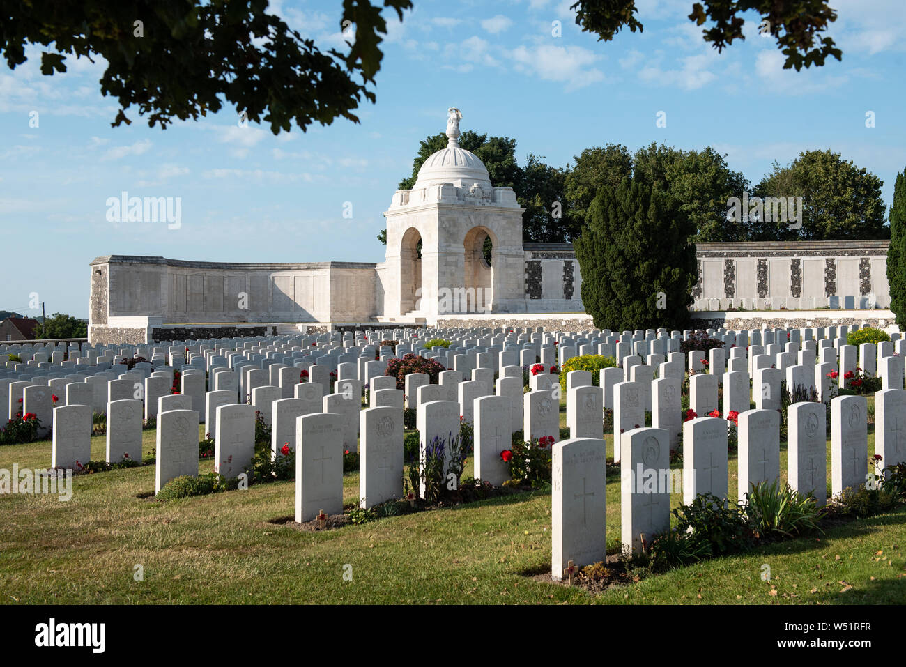 België. Passendale. Tyne Cot cimitero vlakbij Ieper, è de grootste Commonwealth begraafplaats op het vasteland en ook de belangrijkste getuige van de Foto Stock