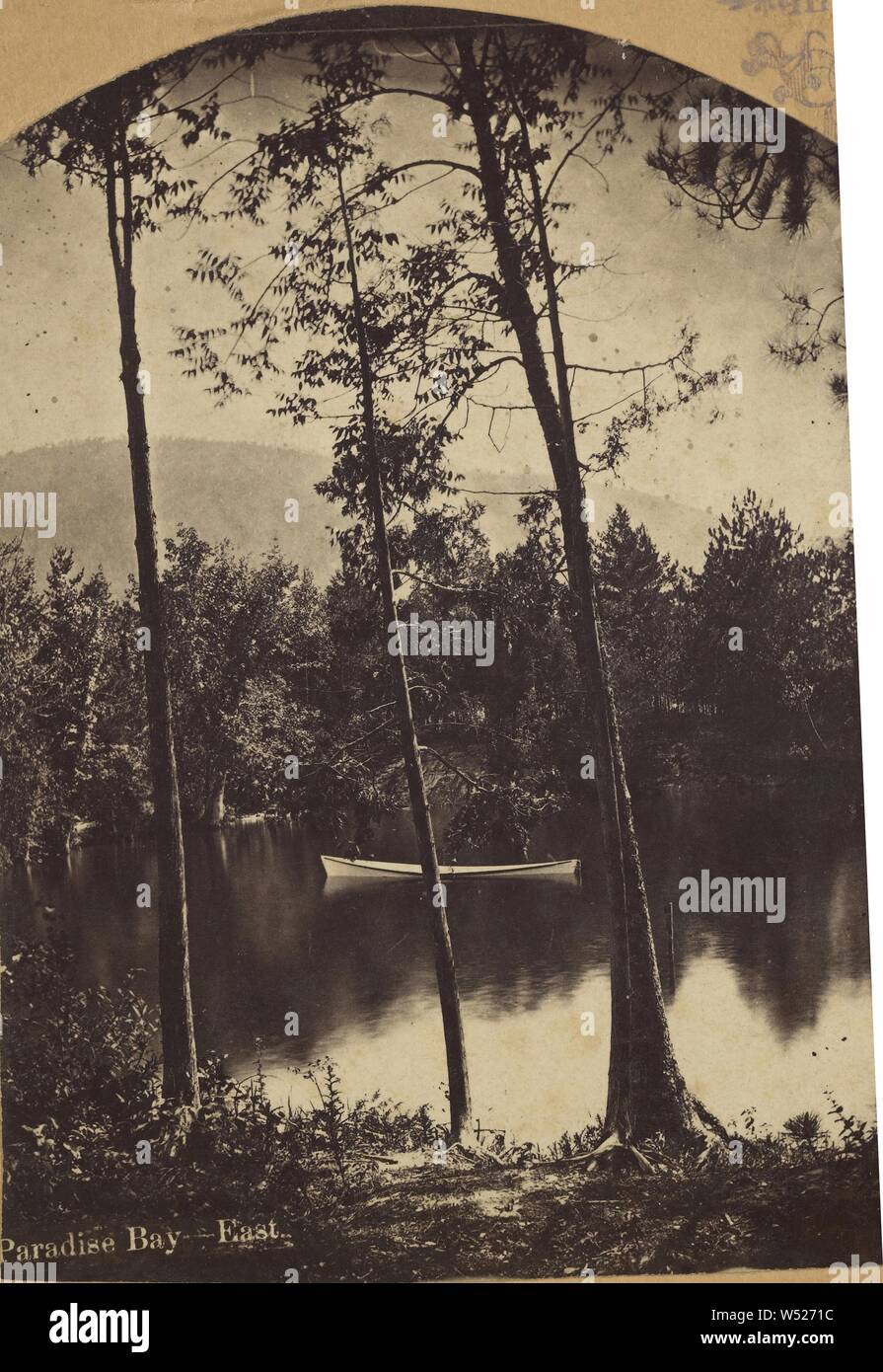 Paradise Bay - Est. Lake George, New York, LATO SINISTRO Fillmore (American, attivo 1870s), 1880, albume silver stampa Foto Stock