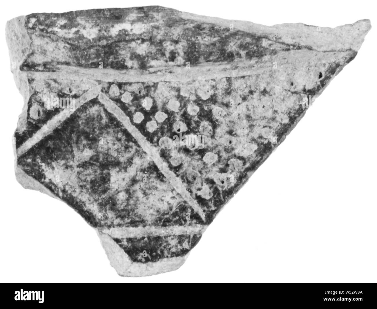 Frammento di impasto, sconosciuto, Etruria, n.d., terracotta, 3,8 × 5,2 cm (1 1/2 × 2 1/16 in Foto Stock