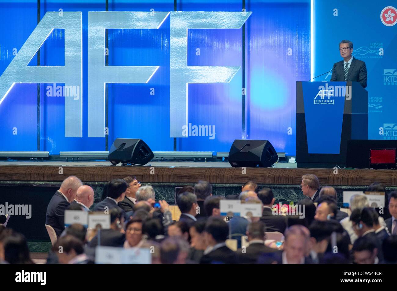 Paul Chan Mo-po, Segretario finanziario di Hong Kong, parla al pranzo di Keynote durante il dodicesimo Asian Forum finanziario (AFF) 2019 a Hong Kong, Cina Foto Stock