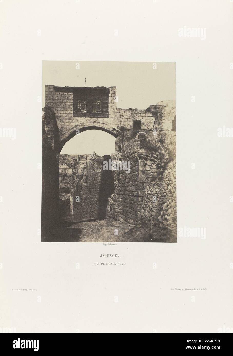Gerusalemme, arco in Ecce Homo Basilica (?) (Gerusalemme / Arc de l'Ecce Homo) Gerusalemme. Étude et la riproduzione photographique des monumenti de la Ville Sainte (titolo serie), Girolamo / Arc de l'Ecce Gay, nomi di edifici storici e siti, strade, etc, nomi di città e villaggi, gate, ingresso, Auguste Salzmann, 1854 - 1856, carta, carta fotografica, cartone, carta salata stampa, h 212 mm × W 157 mm Foto Stock