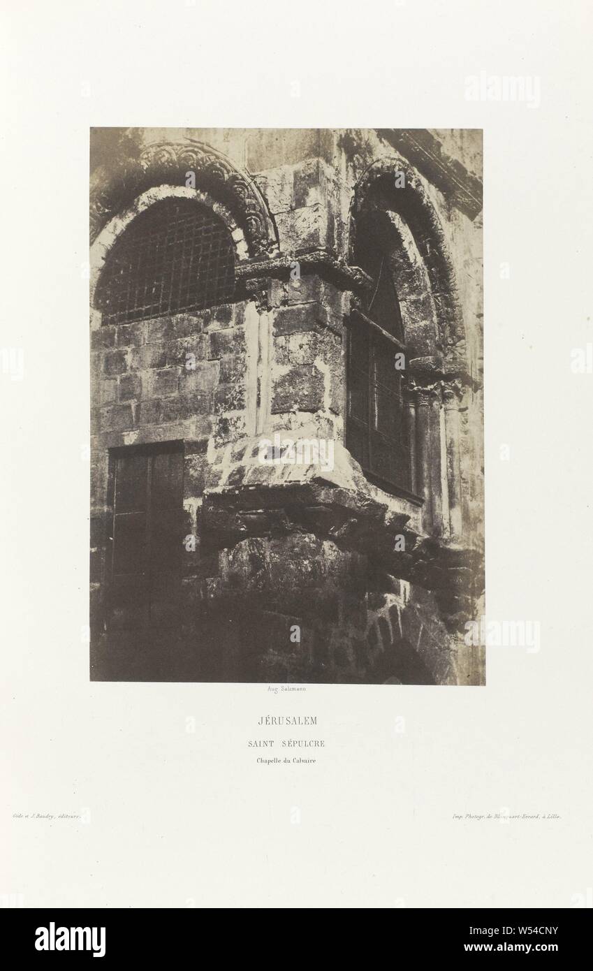 Cappella della chiesa del Santo Sepolcro di Gerusalemme (Jérusalem / Saint Sépulcre / Chapelle du Calvaire) Jérusalem. Étude et la riproduzione photographique des monumenti de la Ville Sainte (titolo serie), Jérusalem / Saint Sépulcre / Chapelle du Calvaire dettagli architettonici, nomi di edifici storici e siti, le strade e così via. (Con il nome), nomi di città e villaggi, chiesa (esterno), Gerusalemme, Auguste Salzmann, 1854 - 1856, carta, carta fotografica, cartone, carta salata stampa, h 233 mm × W 164 mm Foto Stock