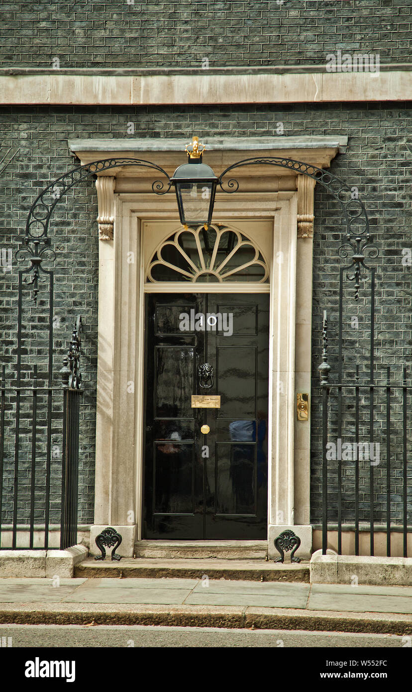 Porta fof numero 10 di Downing Street, Londra Foto Stock
