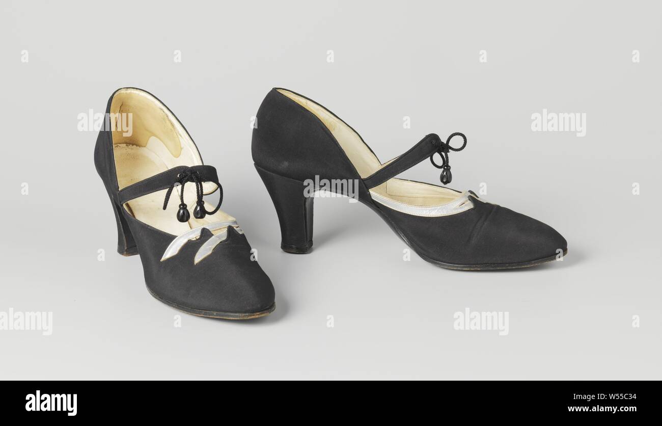 Scarpe con cinturino sul collo del piede hotsell