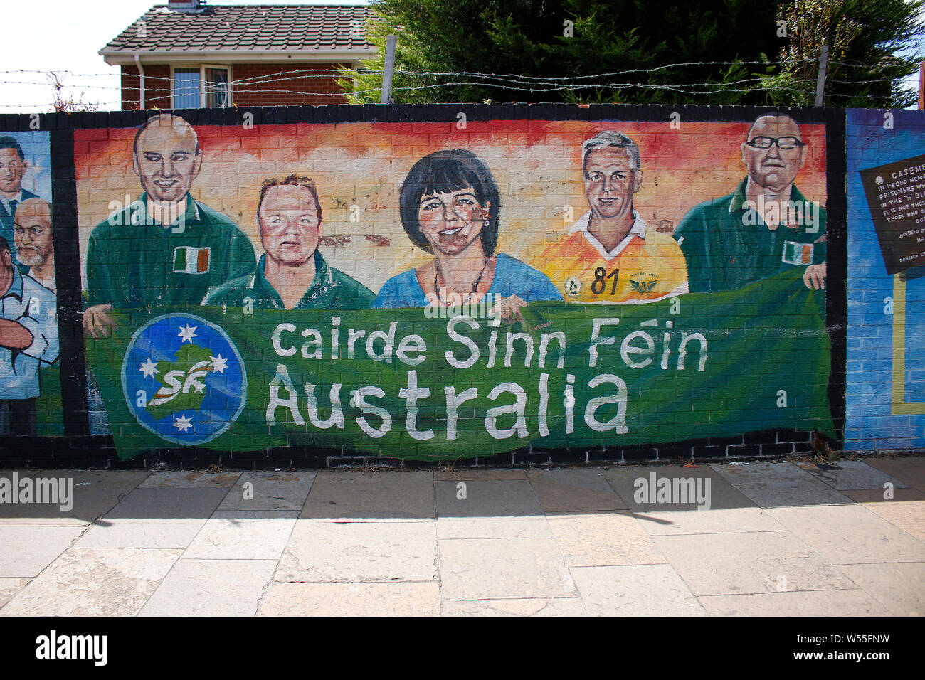 Impressionen: Wandbilder im Arbeiterviertel ktholischen, Belfast, Nordirland/ Irlanda del Nord (nur fuer redaktionelle Verwendung. Keine Werbung. Ref Foto Stock