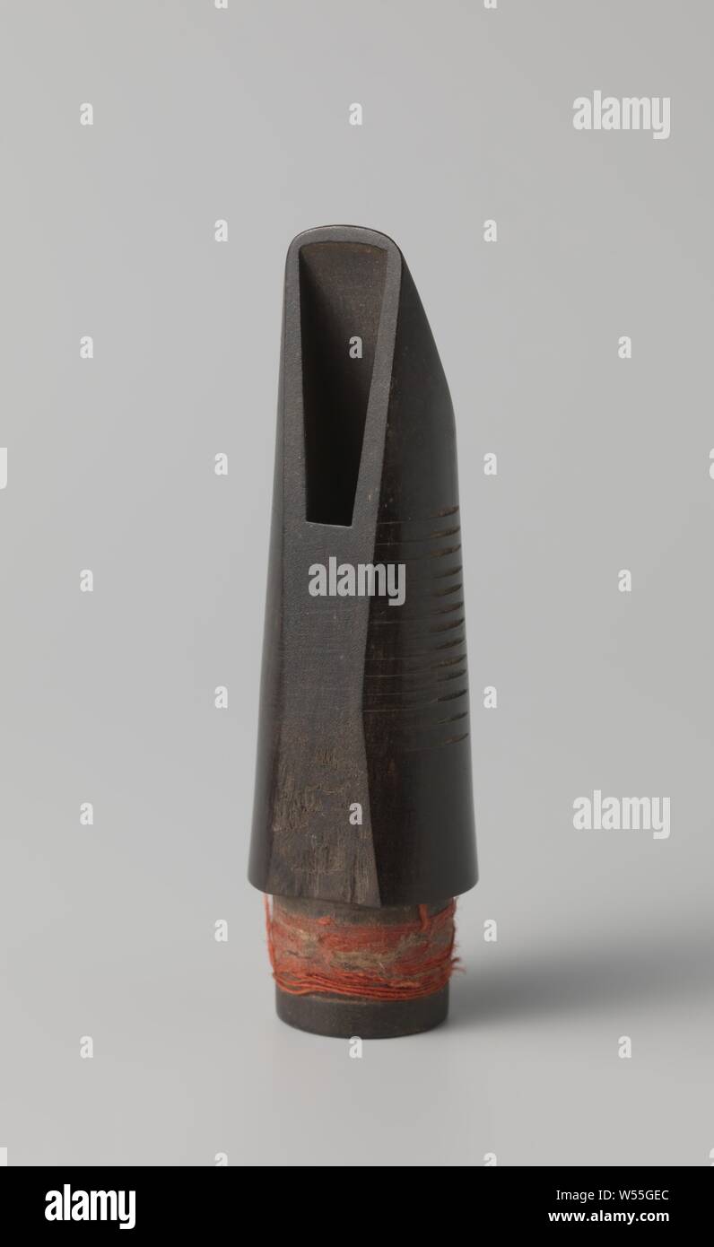 Boccaglio, boccaglio di un clarinetto realizzato in legno di palissandro, anonimo, 1840 - 1860, palissandro (legno), h 9,5 cm × d 2,5 cm Foto Stock