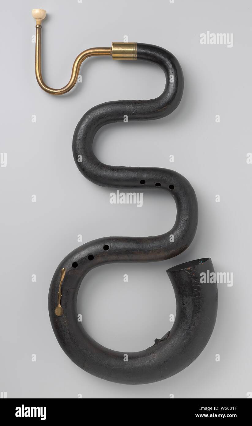 Boccaglio di un serpente, boccaglio di serpente., anonimo, Europa, c. 1800, avorio, h 5,0 cm × d 3,7 cm Foto Stock