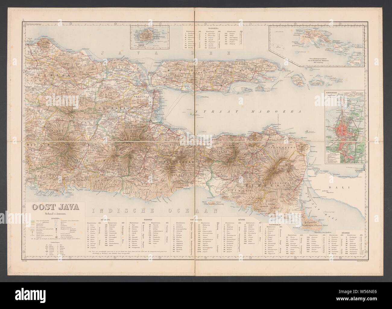 Mappa del centro di Java, mappa del centro di Java con la leggenda e la finestra Mappa della zona di Semarang. Numerate in alto a sinistra: 4. Con grado distribuzione lungo i bordi, mappe o separare i paesi o regioni, Java Centrale, Semarang, Topografische Inrichting (menzionato in oggetto), Java, 1907, carta, biancheria (materiale), h 655 mm × W 920 mm Foto Stock