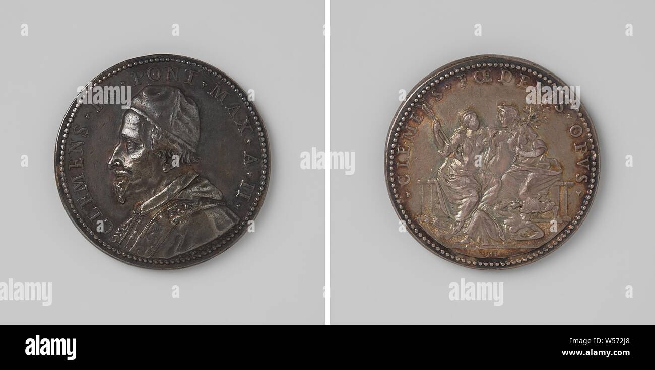 La mediazione di pace da papa Clemente IX, medaglia d'argento. Anteriore: uomo di busto all'interno dell'interno. L'altro lato: calpestino la pace e amore invidia all'interno di un cerchio, Clemente IX, Alberto Hamerani, Roma, 1668, argento (metallo), colpendo (metallurgia), d 3.3 cm × w 20,38 Foto Stock