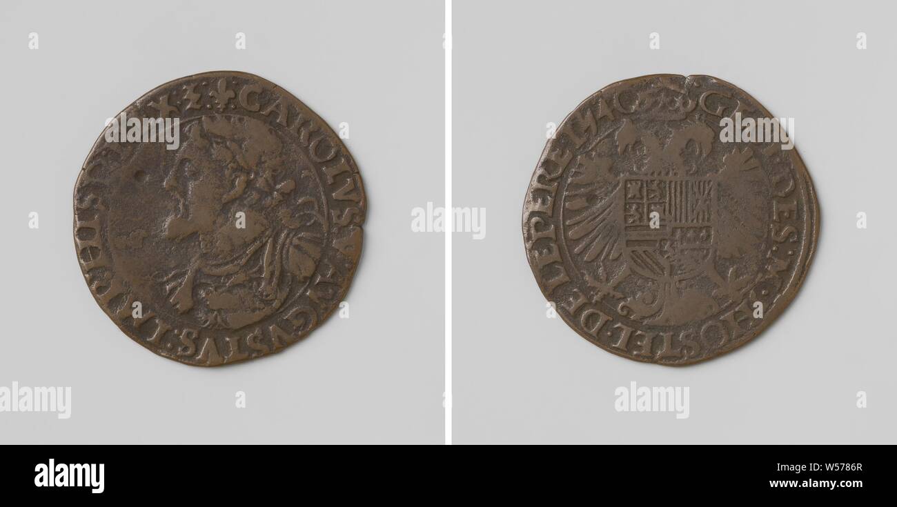 Carlo V, imperatore tedesco, medaglia di conteggio dell'Imperatore a capo del tribunale, medaglia di rame anteriore: uomo di busto all'interno dell'interno. Retromarcia: double-headed eagle sotto la corona con stemma all'interno di iscrizione, Carlo V d'Asburgo (tedesco Imperatore e Re di Spagna), anonimo, 1540, rame (metallo), colpendo (metallurgia), d 2,8 cm × w 3.95 Foto Stock