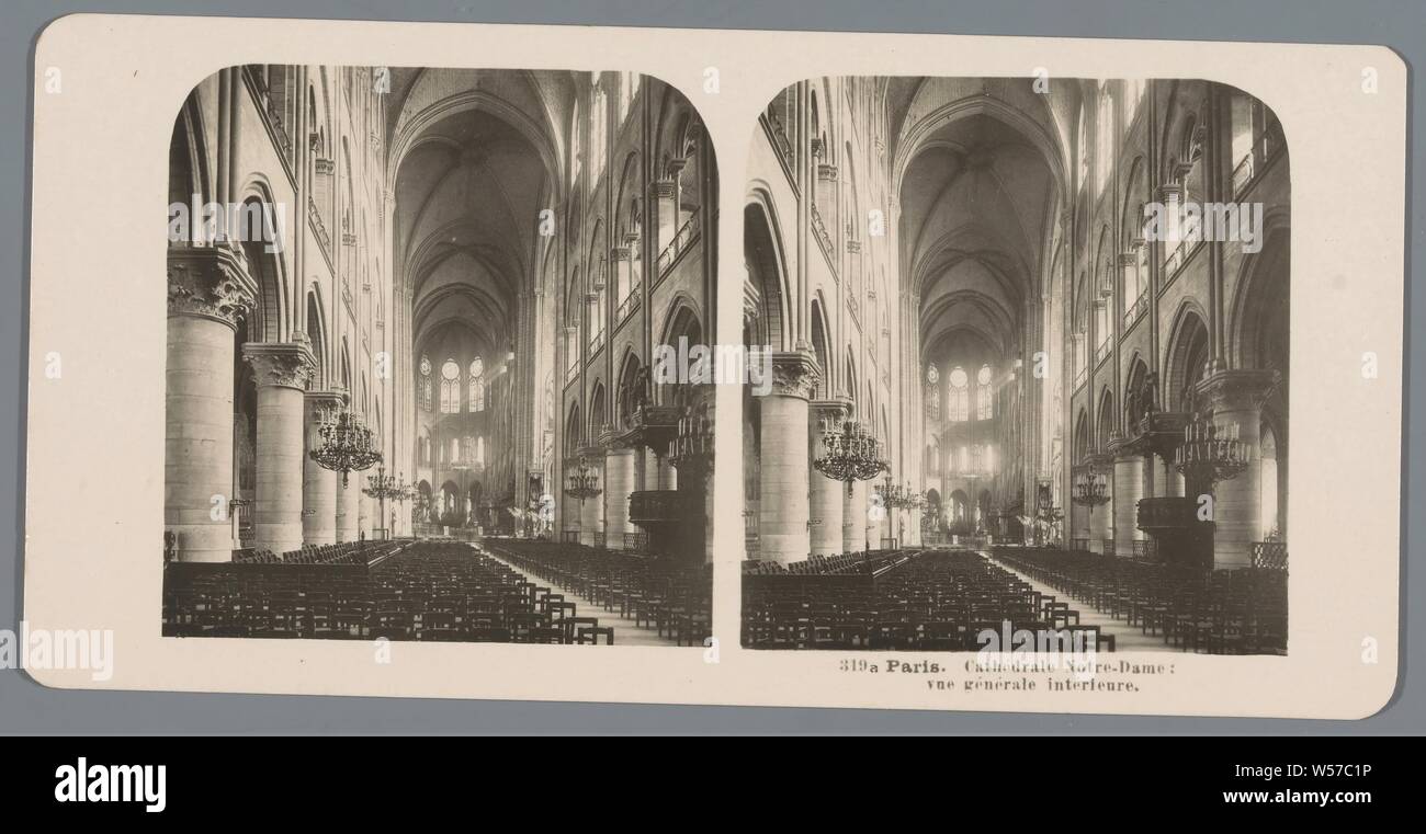 Interno della cattedrale di Notre Dame a Parigi Parigi. La cattedrale di Notre Dame: interior interni (titolo in oggetto), parti della chiesa interiore: corridoio, interno della chiesa, la cattedrale di Notre Dame, Neue Photographische Gesellschaft (menzionato in oggetto), Notre Dame, 1903, cartone, carta fotografica, gelatina silver stampa, h 88 mm × W 179 mm Foto Stock
