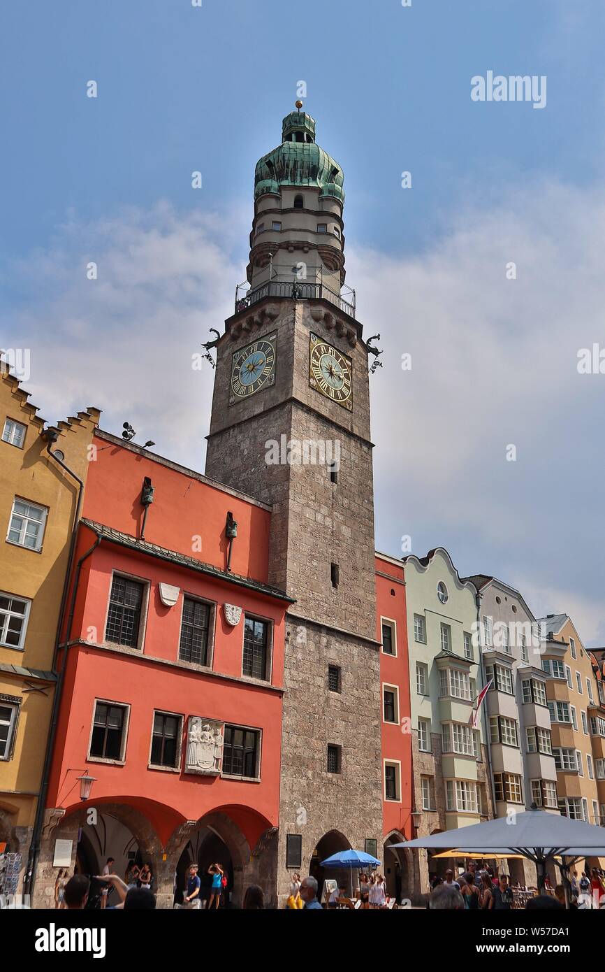 Innsbruck, Austria 25. Luglio 2019: impressioni - Innsbruck - 25.07.2019 Innsbruck, Stadtturm | Utilizzo di tutto il mondo Foto Stock
