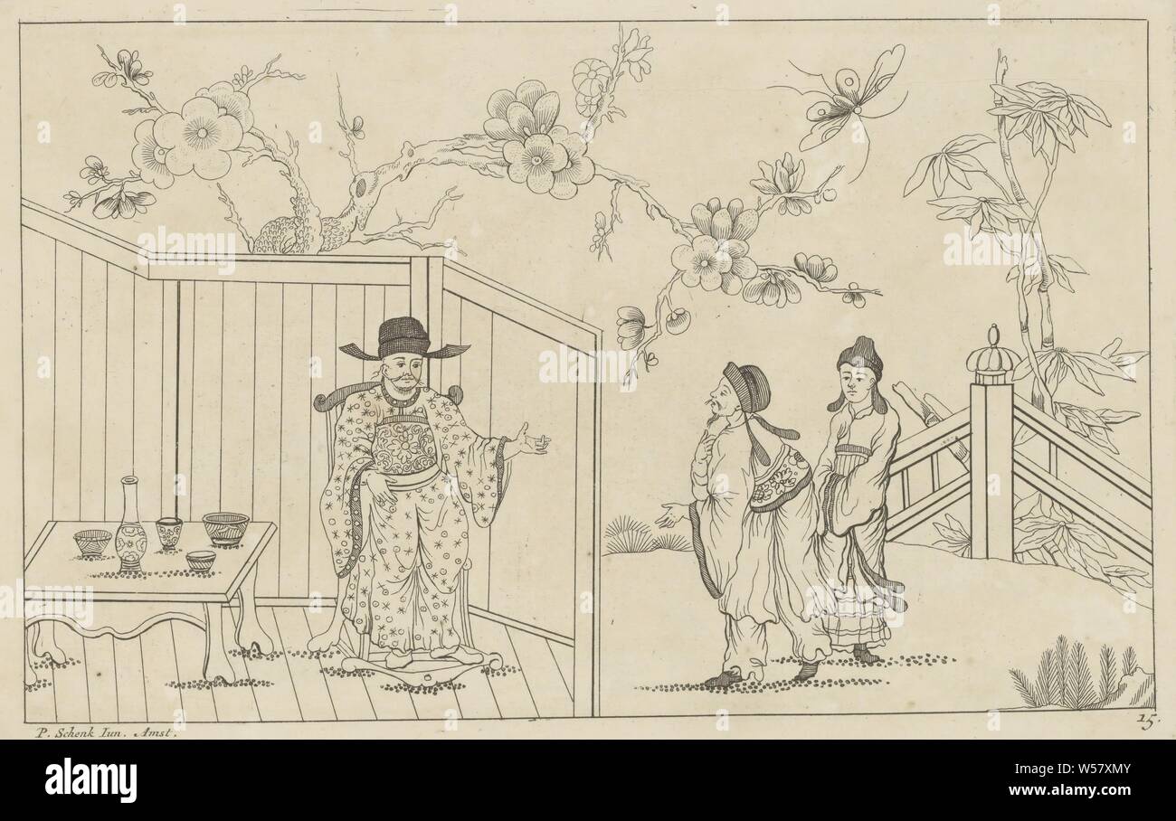 Riccamente vestito uomo in una sedia vicino a un set table tracciate Sinees con grandi moeyte firmato e in 't Ligt dato da P. Schenk Jun (...), seconda parte (titolo serie), riccamente vestito uomo cinese in una sedia da un set table. Due figure a destra. In background blossom rami. La stampa è parte di un album, cinese (costume), gli alberi (fiori, blossom, fioritura), Pieter Schenk (II), Amsterdam, 1727 - 1775, carta, attacco, h 168 mm × W 265 mm Foto Stock