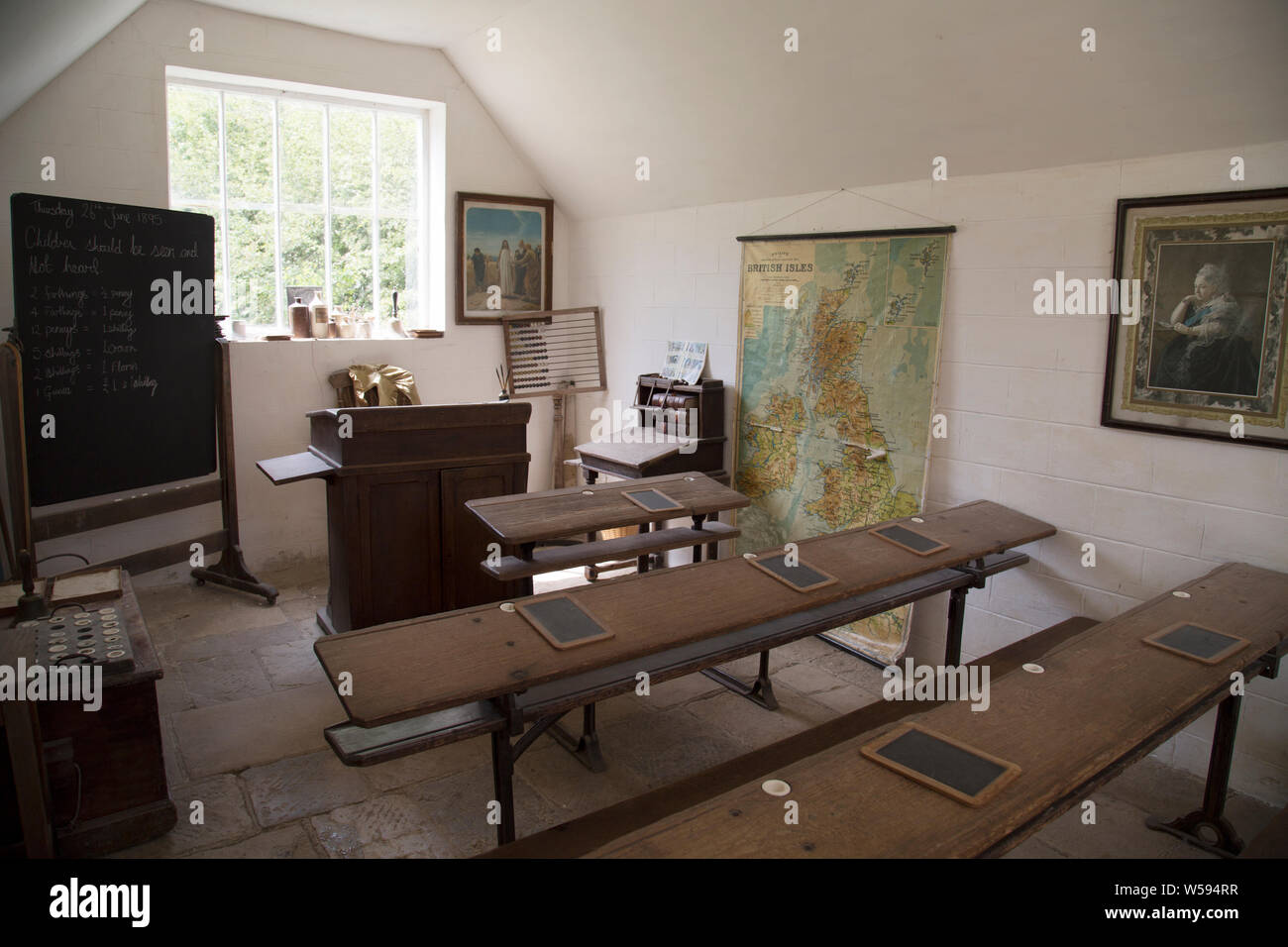 Vittoriano scuola rurale classe camera, Sussex, Inghilterra Foto Stock