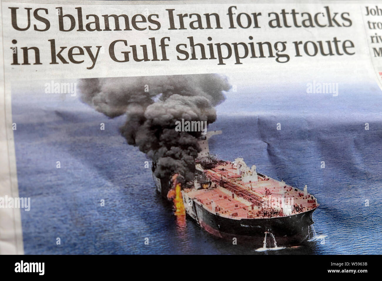 "Noi incolpa l'Iran per gli attacchi in chiave Golfo itinerario di spedizione' quotidiano Guardian headline 14 giugno 2019 LONDON REGNO UNITO Foto Stock