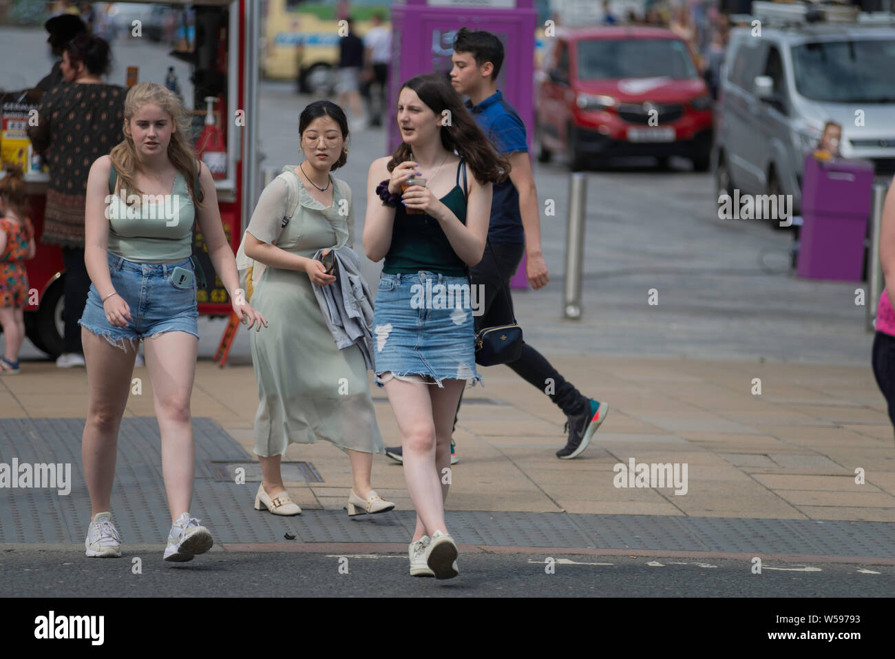 Tutti i giorni in Scozia a Edimburgo per un giorno d'estate Foto Stock