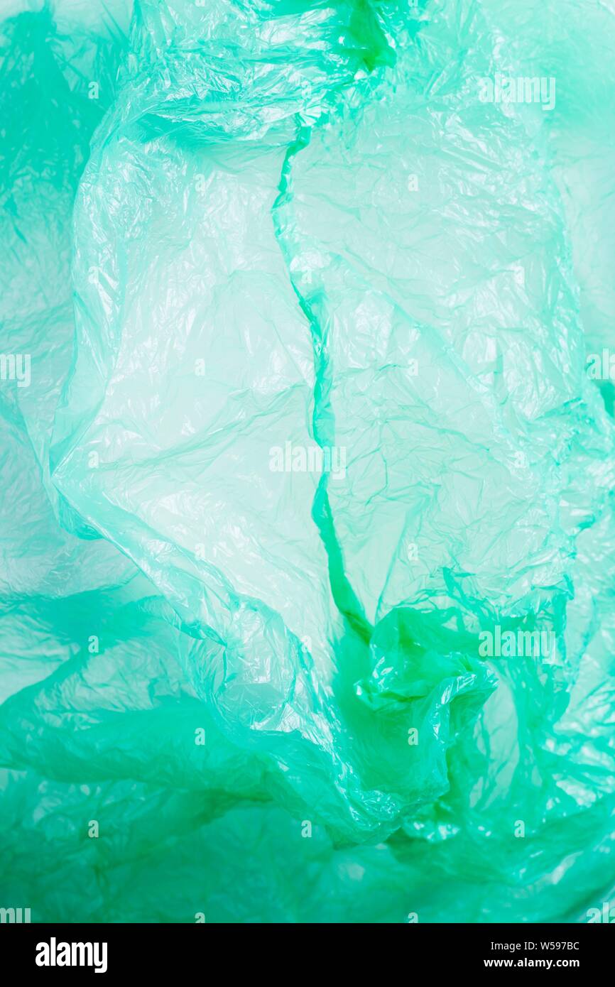 Immagine concettuale di inquinamento in plastica che entrano nella catena alimentare. Foto Stock