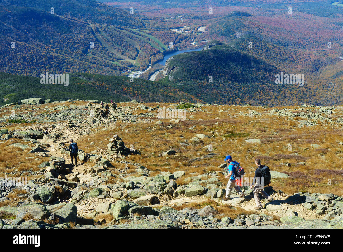 Gli escursionisti sul vecchio percorso briglia, Franconia Ridge, New Hampshire, Stati Uniti d'America. Foto Stock