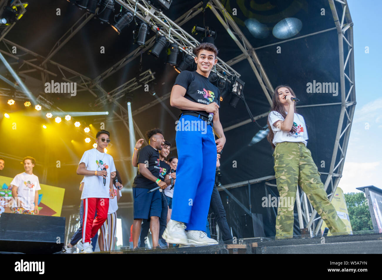 Walton-on-Thames, Sabato 20 Luglio, 2019. Il Barrio Fiesta a Londra è il Regno Unito e l'Europa il più grande festival filippino che è nel suo trentacinquesimo anno. Foto Stock