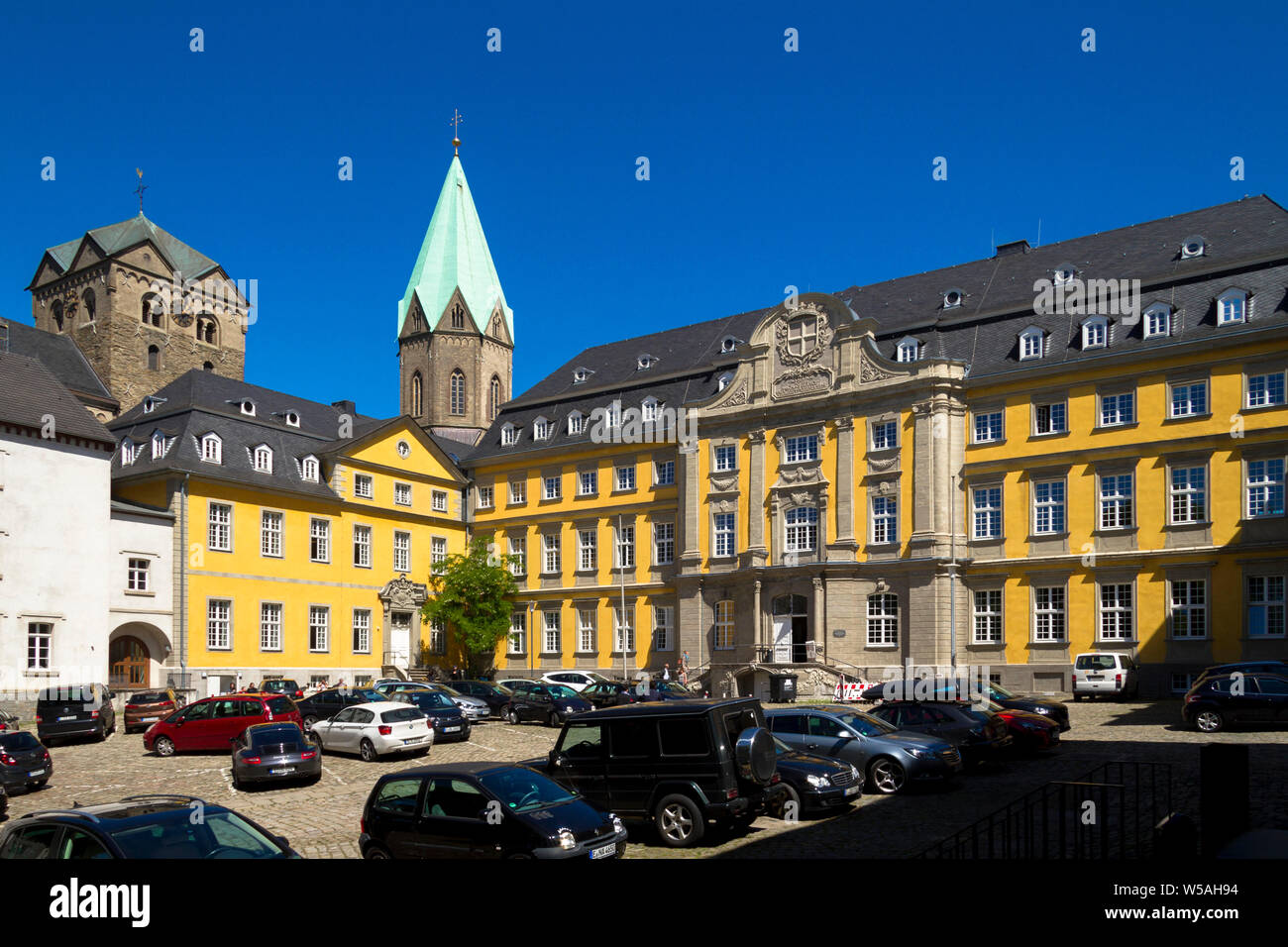 Ex abbazia Werden, oggi il palazzo ospita la Folkwang Art Academy, Essen, la zona della Ruhr, Germania. ehemalige Abtei Werden, heute befindet sich Foto Stock