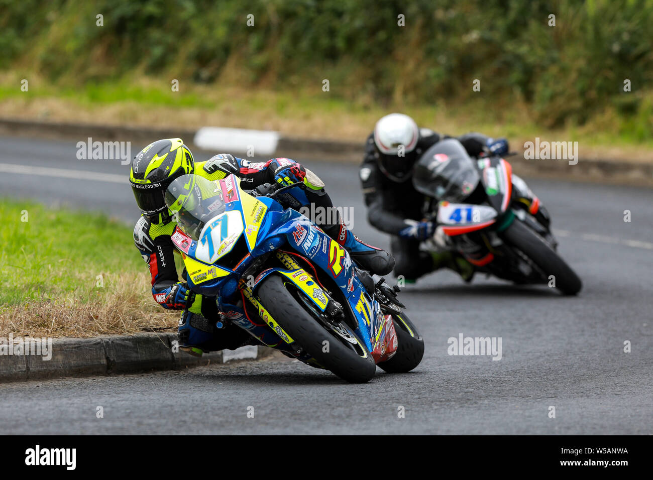 Armoy, Irlanda del Nord. 27 Luglio, 2019. Armoy gare su strada la Gara delle leggende; Tom Weeden (Burrows Engineering/RK Racing R6) in azione durante la gara SuperSPort Credito: Azione Sport Plus/Alamy Live News Foto Stock