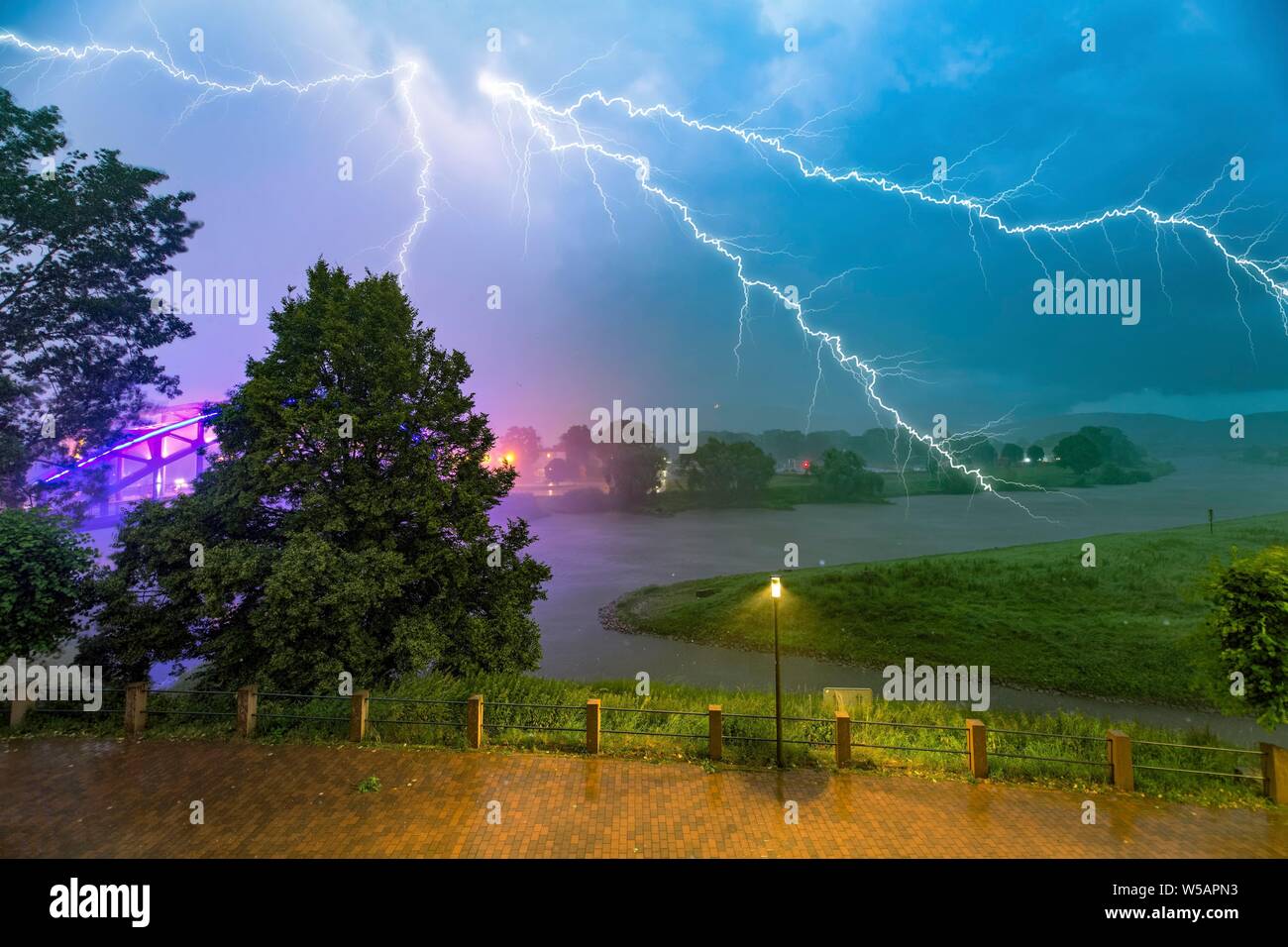 Tempesta, fulmini, Rinteln, Bassa Sassonia, Germania Foto Stock