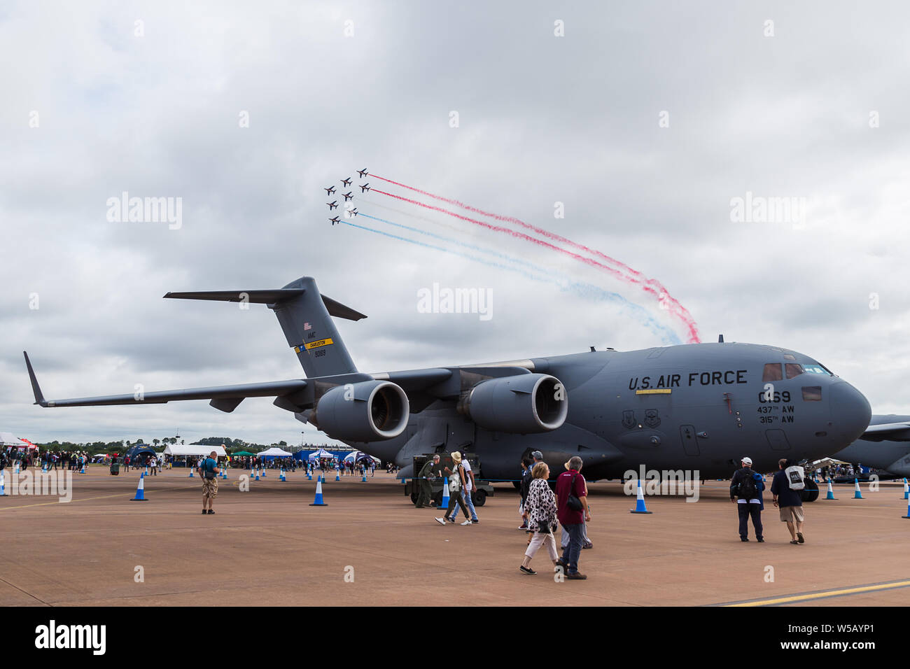 Il USAF comando Reserve C-17 Globemaster III catturato al 2019 Royal International Air Tattoo di Fairford RAF. Foto Stock