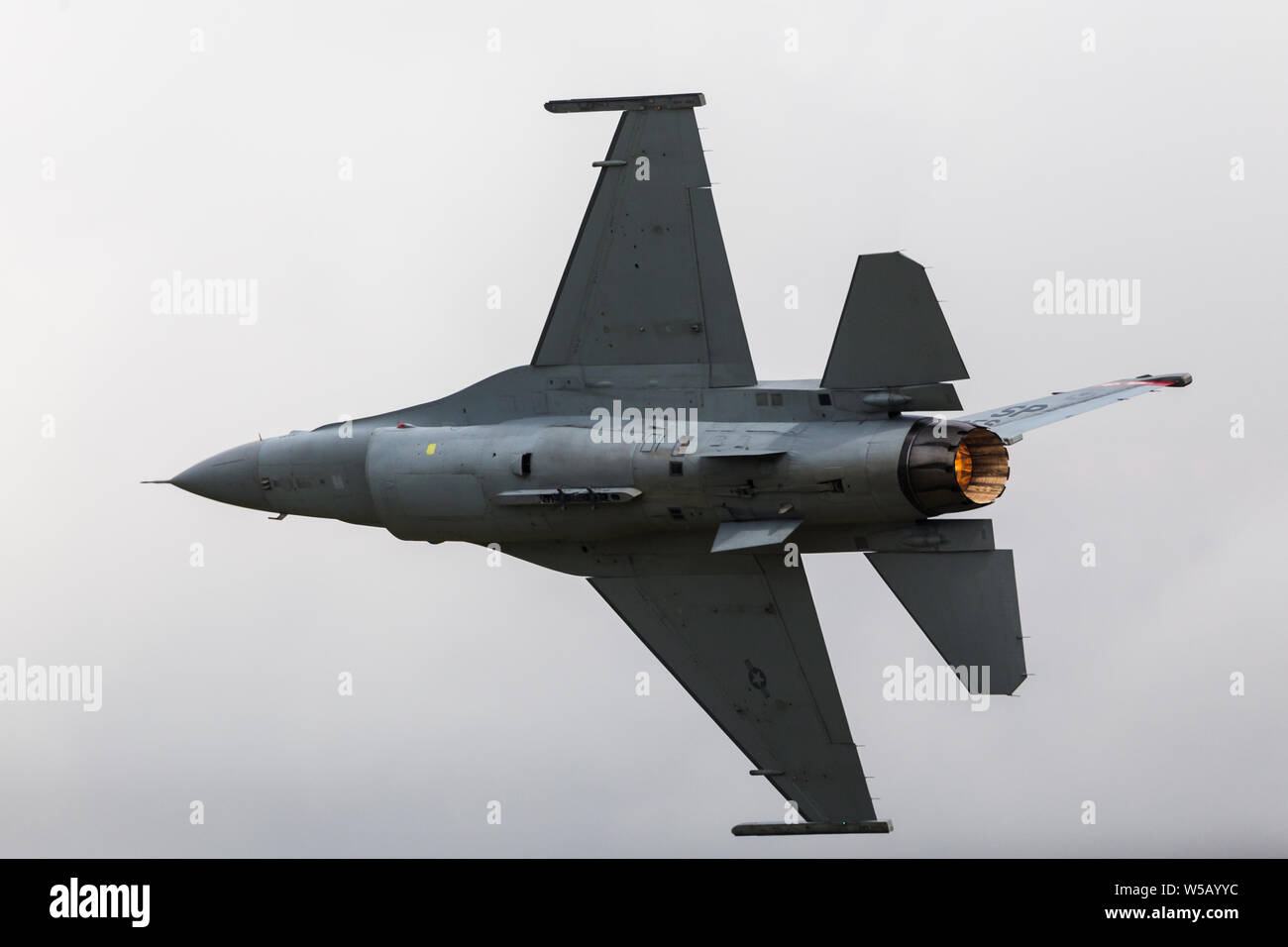 US Air Combat il comando F-16CM catturato al 2019 Royal International Air Tattoo di Fairford RAF. Foto Stock