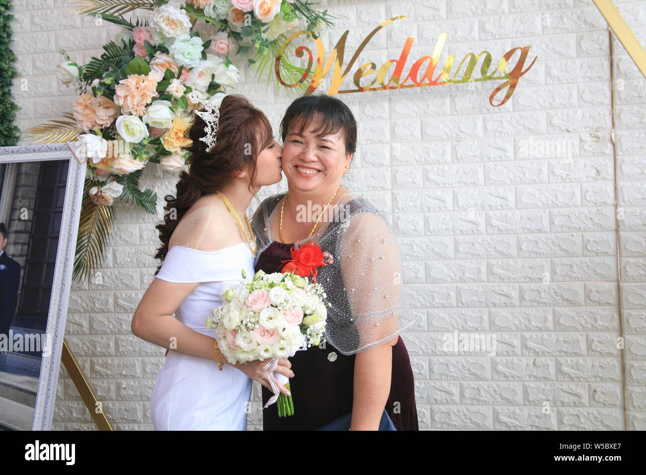 Bella sposa foto è felice sul giorno di nozze Foto Stock