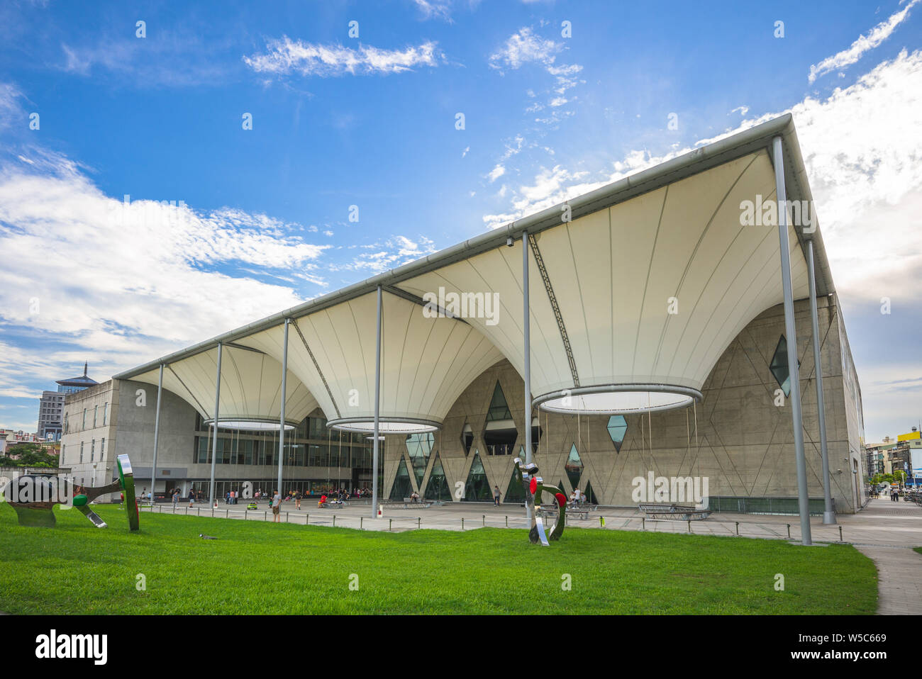 Kaohsiung, Taiwan - 27 Luglio 2019: dadong centro di arte e cultura, un centro artistico nel quartiere Fengshan, Kaohsiung, che è aperto nel 2012. Foto Stock