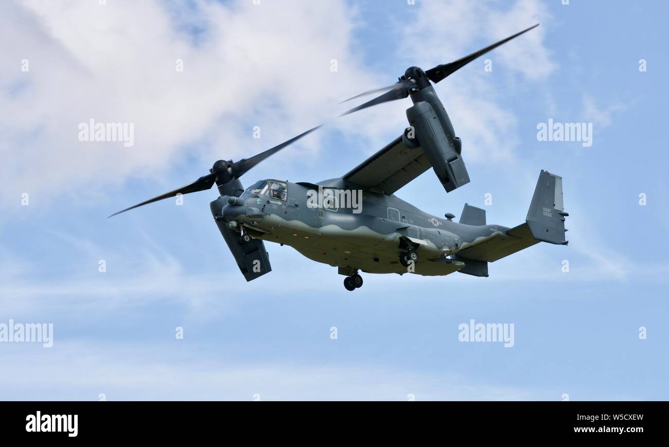 Il USAF Bell Boeing CV-22B Osprey airborne al 2019 Royal International Air Tattoo Foto Stock