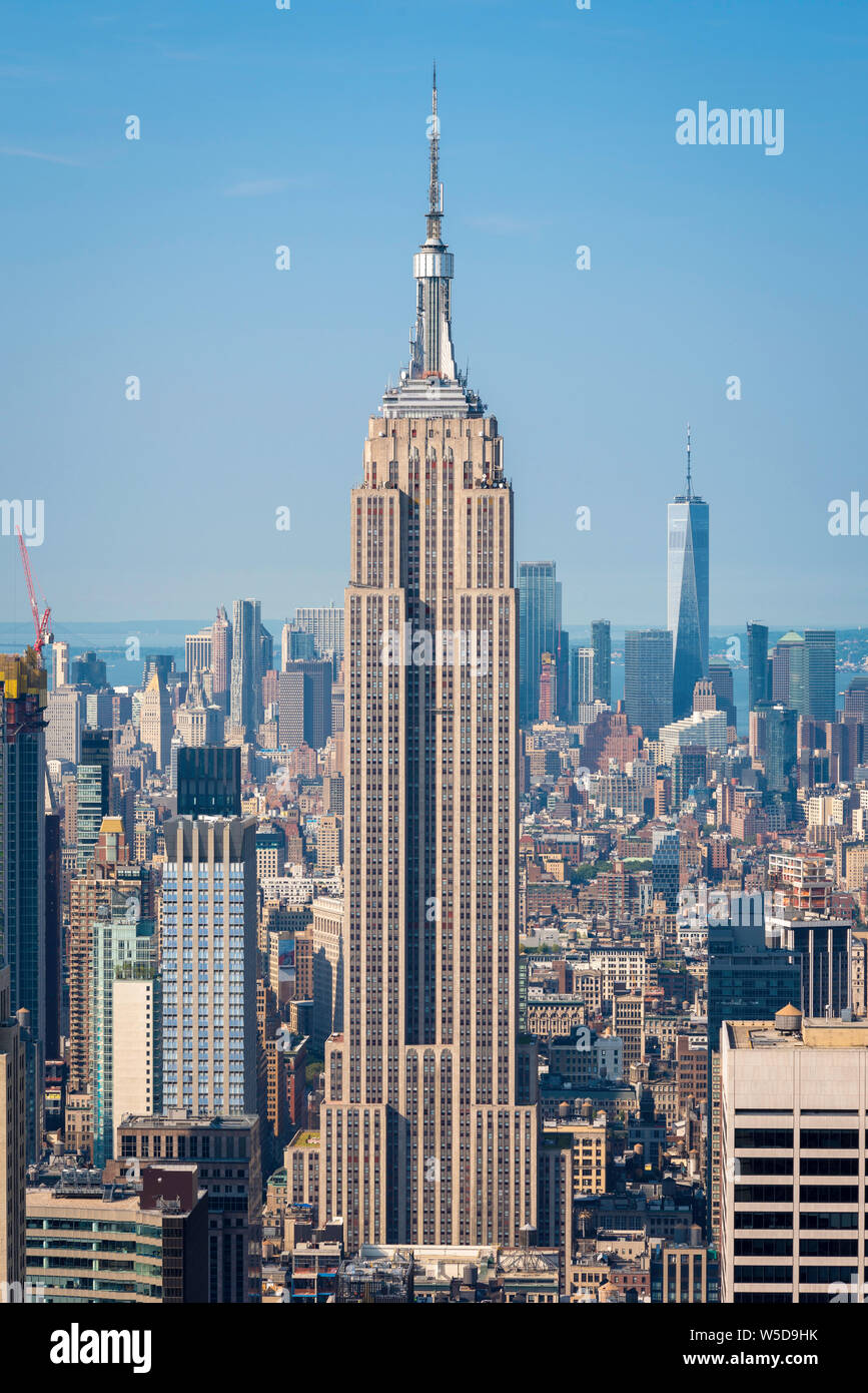 Manhattan New York City, vista dell'Empire State Building (1931), un capolavoro di architettura Art Deco situato a Midtown Manhattan, New York City Foto Stock